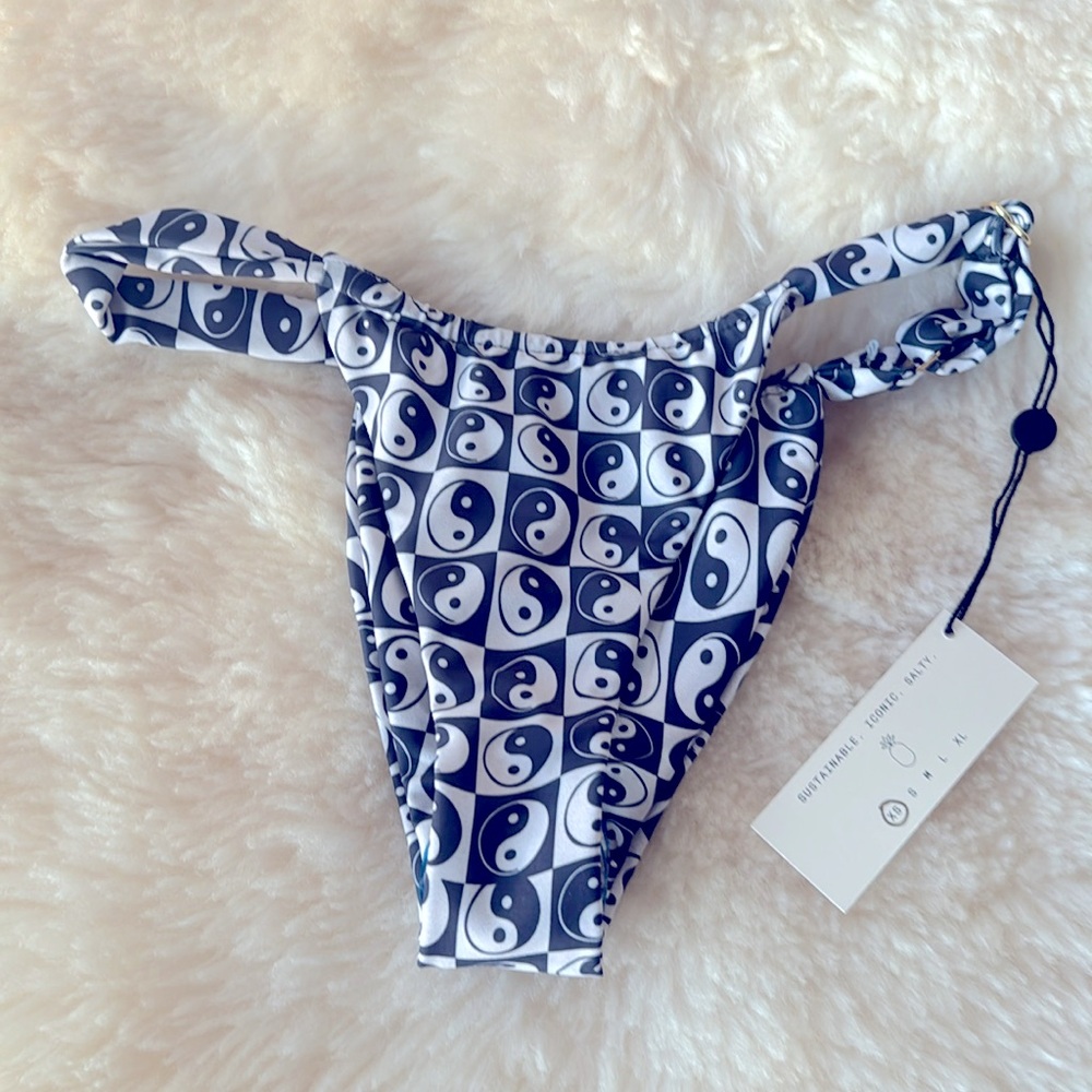 NWT Skatie Barbados Bobbi thick band bikini bottom (XS or S)